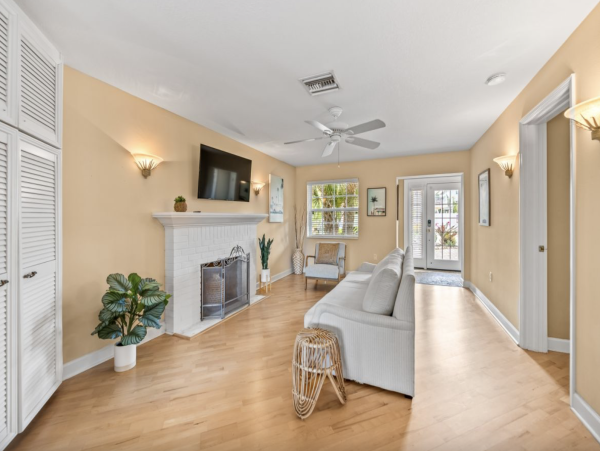 Lido Key Vacation Home with 2 Bedroom and Private Pool